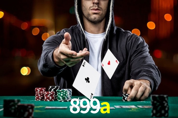 899a